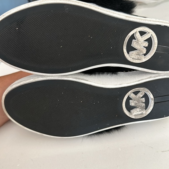 Michael Kors Fur Maven Embossed Leather slip-on sneakers Size 6 - Picture 8 of 8